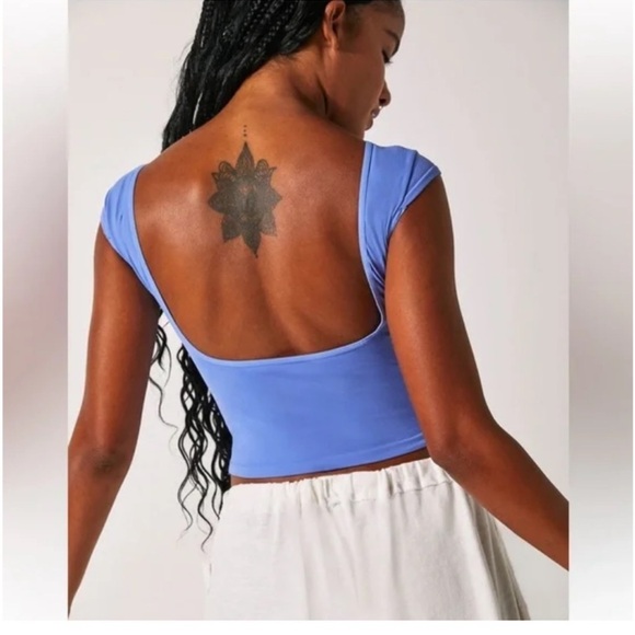 FP Movement by Free People Low Back Seamless Tee Size L/XLG Baby Blue NWOT - Picture 2 of 6